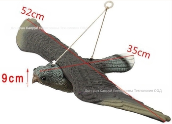 Модел на ястреб за примамване и градинска украса, изработен от смола, с полирана повърхност