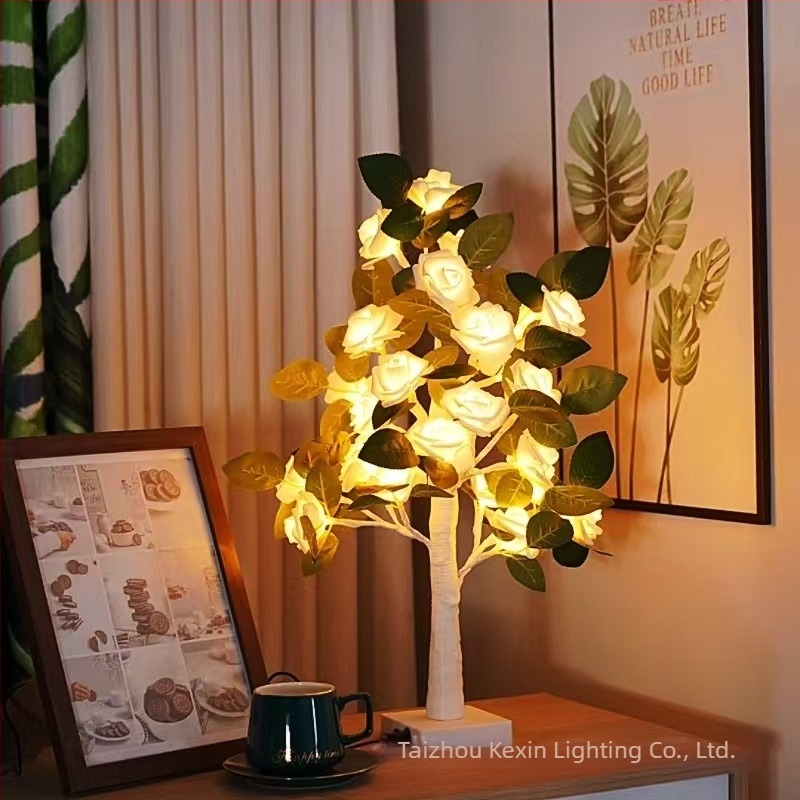 LED коледно дърво - декоративна светлина с цветни LED, амбиентна нощна лампа, захранване батерия + USB, дължина 60 см