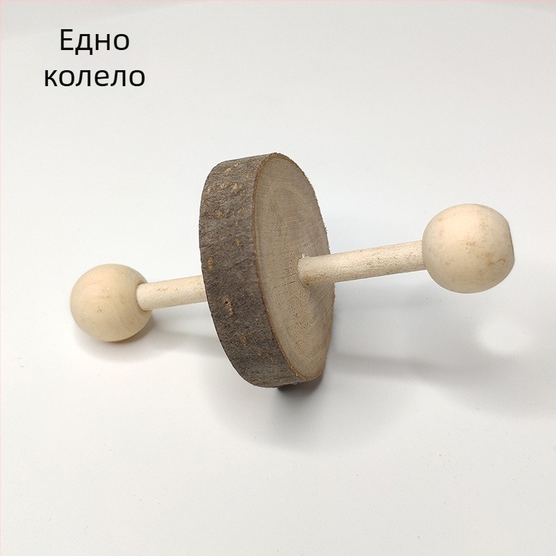 Играчка за домашни любимци от ябълково дърво с камбанка и въртящ се ролер (Материал: ябълково дърво; Предназначение: за домашен любимец; Внос: Не)