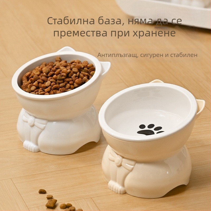Котешка купа за храна и вода – керамична и пластмасова, наклонена устна и висок крак, подходяща за котки