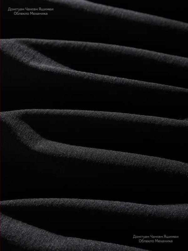 Тениска с принт, кръгло деколте, къс ръкав, свободна кройка (Полиестерова материя; печат; къси ръкави; кръгло деколте; свободна кройка)