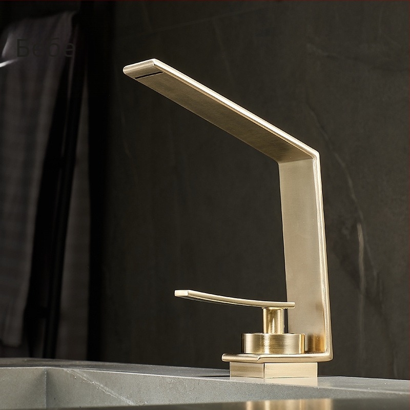 Кран за умивалник за баня, монтаж под плот, топла и студена вода, медено тяло, керамичен клапан, повдигащ механизъм