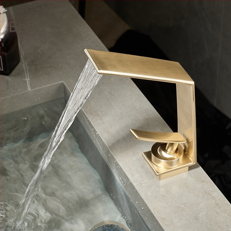 Кран за умивалник за баня, монтаж под плот, топла и студена вода, медено тяло, керамичен клапан, повдигащ механизъм