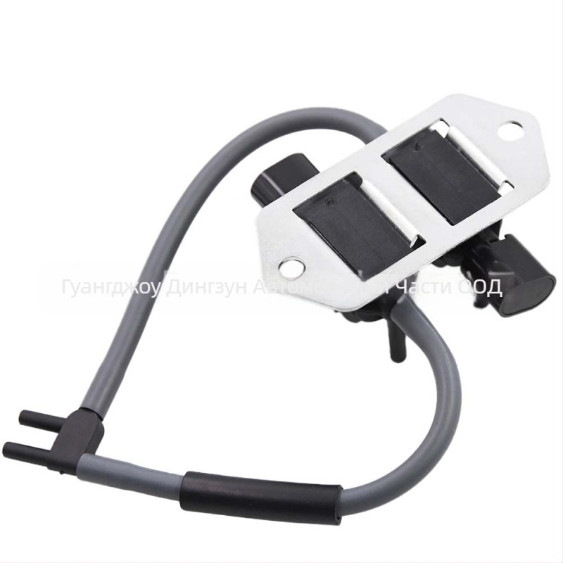 8657A031 Електромагнитен клапан за съединителя на маховика за Mitsubishi L200, Triton, Pajero и Montero; съвместим с K5T47776