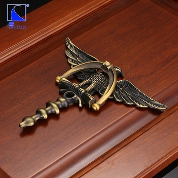 Дверен почуквач, цинкова сплав, модел 3388, Changqi, стил модерен минимализъм, повърхност: електроплакиране