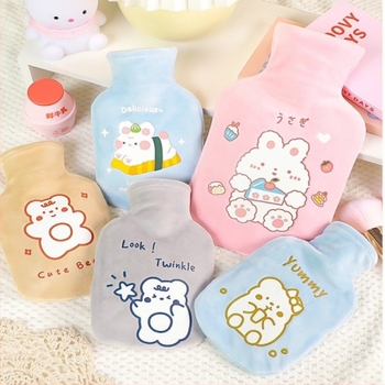 Електрическа плюшена загряваща торба с карикатурен принт и лого с горещ печат; отпечатано горещо рисуване; подходяща за дрехи.