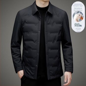 Леко пухено яке за мъже на средна възраст, с яка с ревери, без качулка, еднобортово закопчаване, бял гъши пух, 700 пух, за зимен сезон 2024