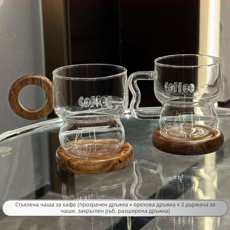 Чаша за кафе от кристално стъкло с модерен минималистичен дизайн и ръкохватка, неравна форма, възможност за печат на лого.