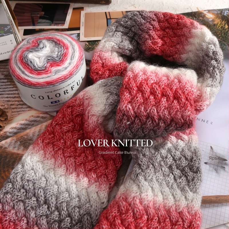 Градиентно боядисана вълнена топка за ръчно плетене – Spray-spun, средна дебелина