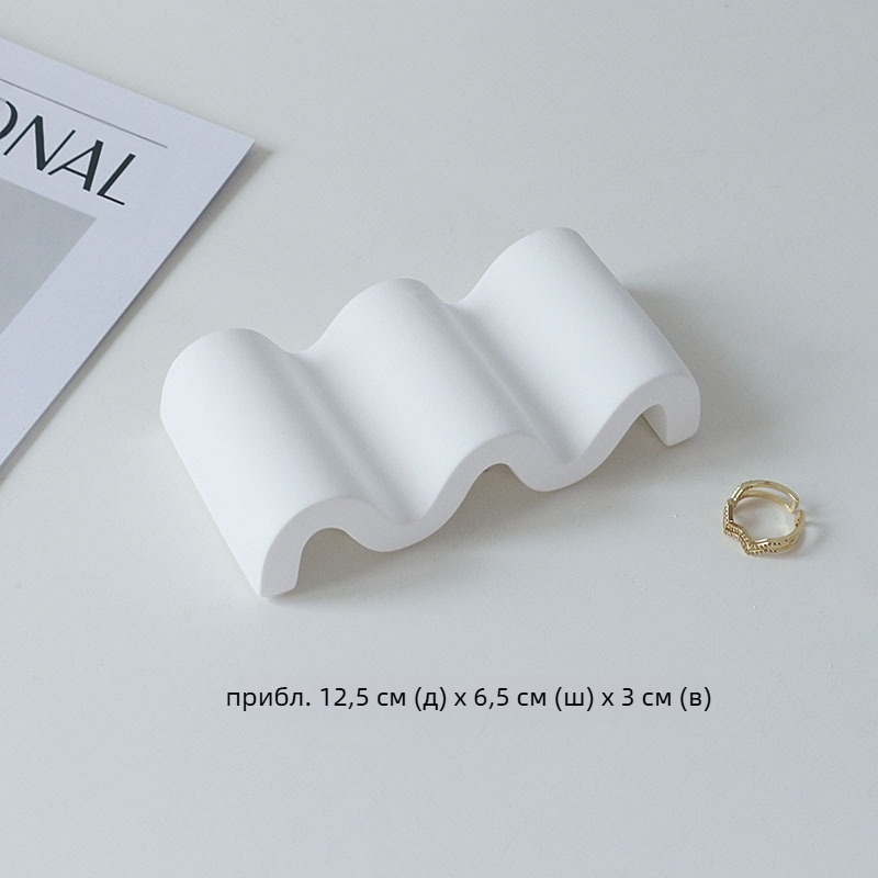 Гипсов фон за фотография – минималистичен дизайн с вълнообразна неравна стъпка за снимане на продукти