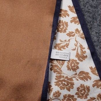 Копринен квадратен шал – печатен дизайн, сатенова тъкан, 100% коприна, пролет 2023