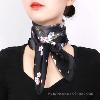 Квадратен шал от изкуствена коприна с принт за жени в средна и по-възрастна възраст — есенен стил, тъкане: гладко, печат