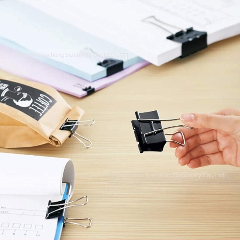 Метални кламери за хартия – Dacheng, метал, пакет от 150 броя