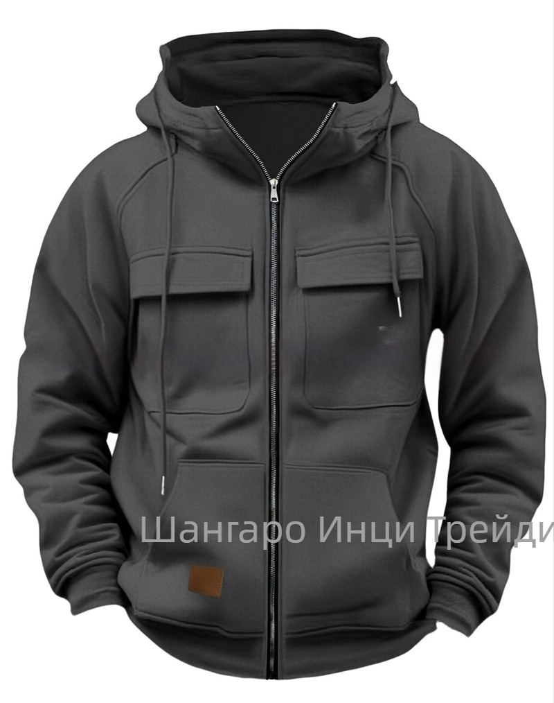 Худи с много джобове и цип, полиестер 250 g, флисово покритие, качулка, свободен крой (Autumn/Winter 2025, 91–95% полиестер)