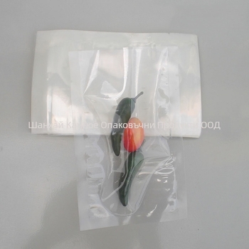 Хранителни вакуумни опаковъчни торбички – нейлонов композит, прозрачен и лъскав завършек, вакуумно запечатване с извличане на въздуха за запазване на свежестта