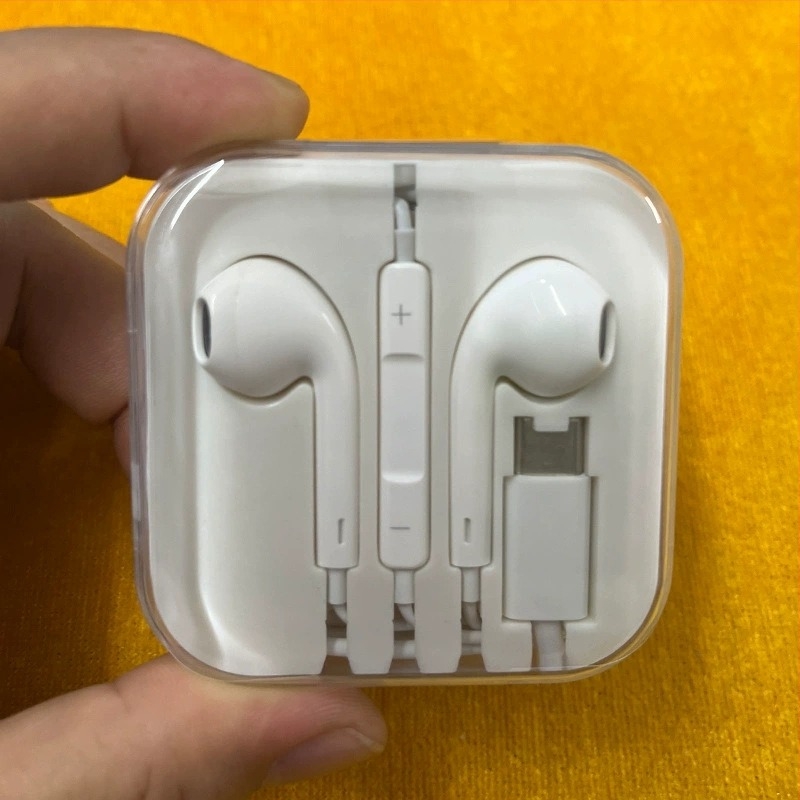 Huawei Nova 13 Pro жични in-ear слушалки с Type-C интерфейс, микрофон и шумопотискане