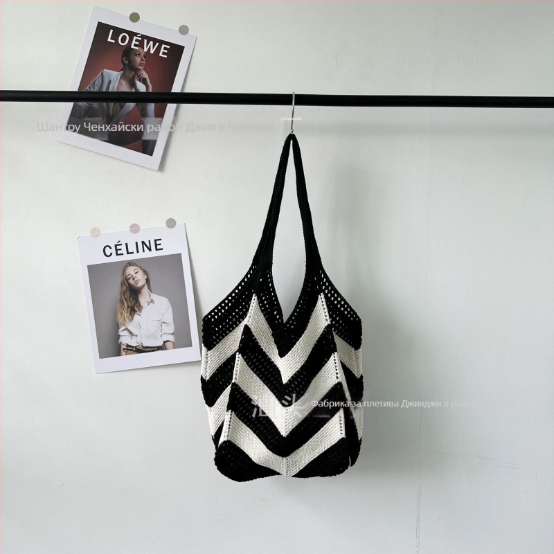 Полиестерова Tote чанта с плетен модел и прорези, овална форма, открит горен ръб, джоб за мобилен телефон
