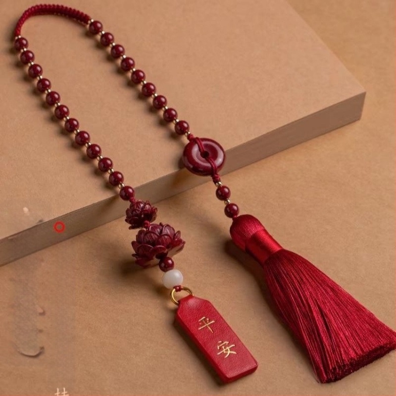 Автомобилна висулка от циннабар, лотусов дизайн, модерна стилистика, стерилизационна функция, аксесоар за огледало за задно виждане