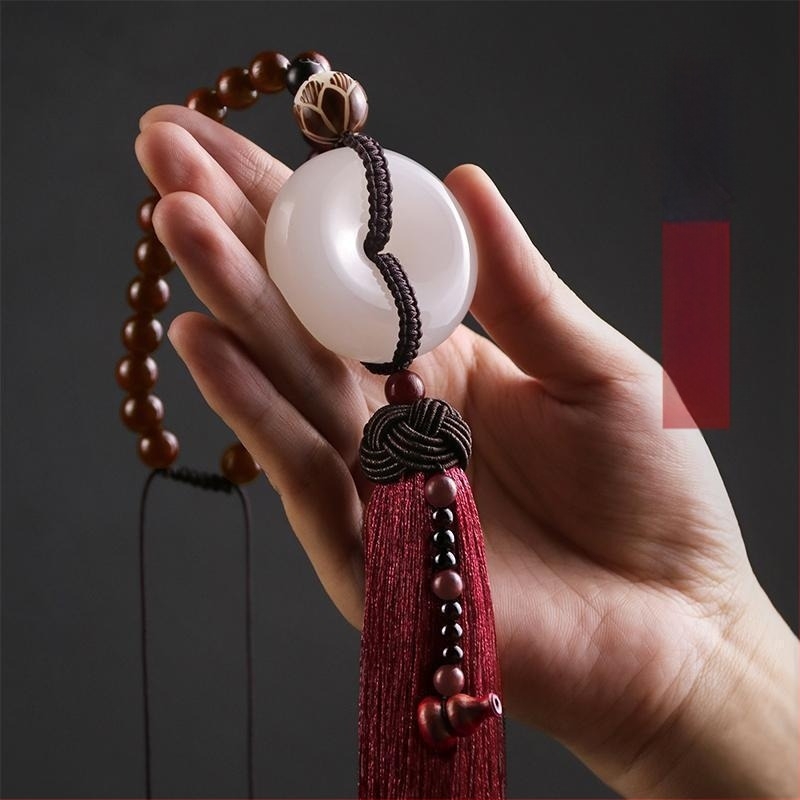 Автомобилно окачено украшение от сплав, карикатурен стил, ароматизираща функция