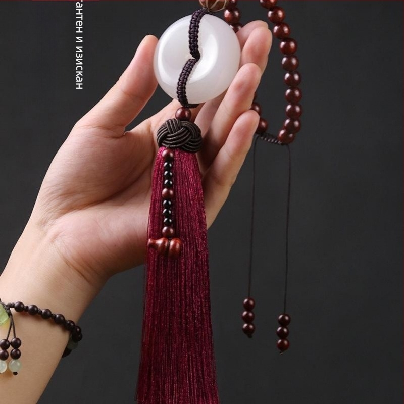 Автомобилно окачено украшение от сплав, карикатурен стил, ароматизираща функция