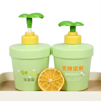 Дозираща бутилка от PE, изработена чрез blow molding, Spruce beauty, капак flip-cap