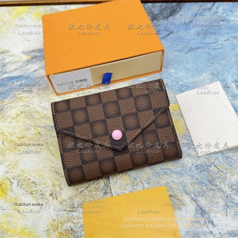 Дамски портфейл от естествена кожа – буквен модел, пролет 2024, ежедневна употреба