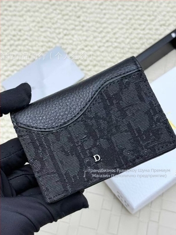 Кожено кратко портмоне с буквен мотив и бродерия, 2 сгъвки, унисекс, Европейско-американски ретро стил, износоустойчиво