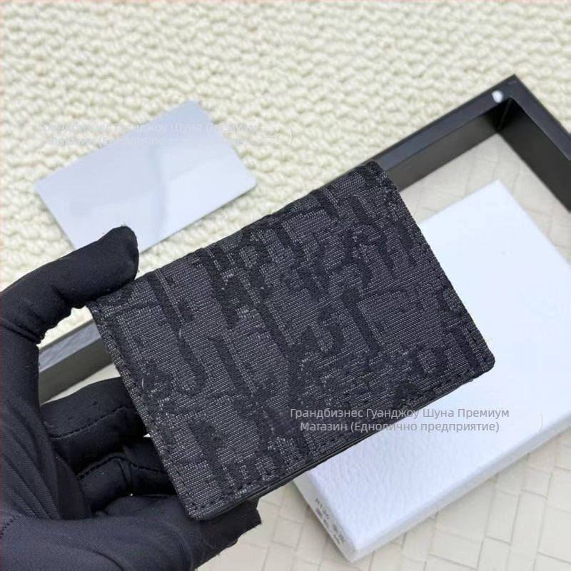 Кожено кратко портмоне с буквен мотив и бродерия, 2 сгъвки, унисекс, Европейско-американски ретро стил, износоустойчиво