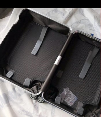 Rimowa съвместим аксесоар за вътрешен разделител и облицовка на куфар — ABS материал, за куфари Rimowa, Зима 2024