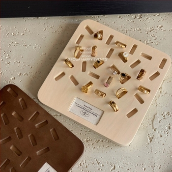 Дървена платка за показване на бижута, едно парче, нестандартна форма, дървена сплайс конструкция, артистичен стил