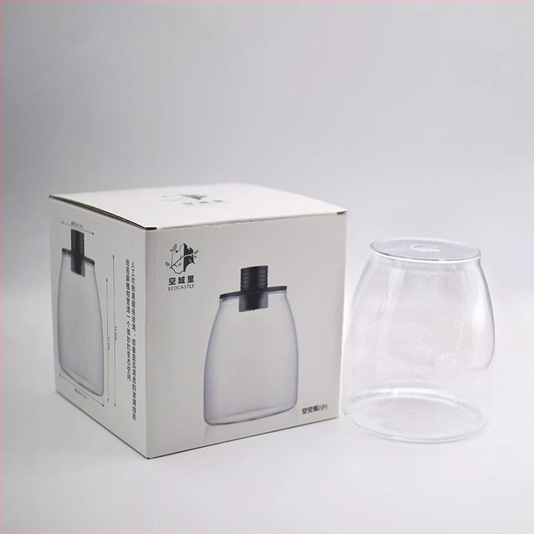 Микроландшафтна еко бутилка: контейнер, лампа-таймер за рециклиране, пълен комплект за създаване на микроландшафт; Материал: високо боросиликатно стъкло; Опаковка: картон; Показване: поставяне на място