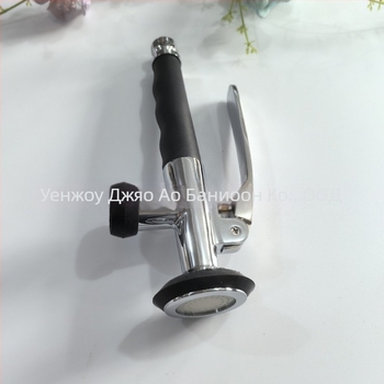 Кухненски смесител със сваляща се пружинна глава за пръскане, модел 80126, меден корпус, номинално налягане 1–12, работна температура 0–99°C, вход/изход Ø4