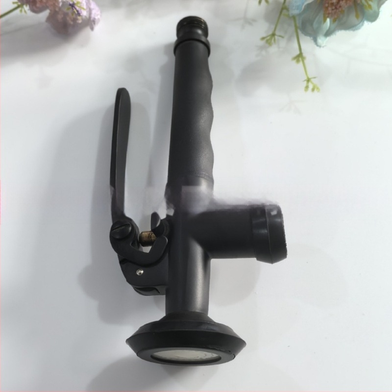 Кухненски смесител със сваляща се пружинна глава за пръскане, модел 80126, меден корпус, номинално налягане 1–12, работна температура 0–99°C, вход/изход Ø4