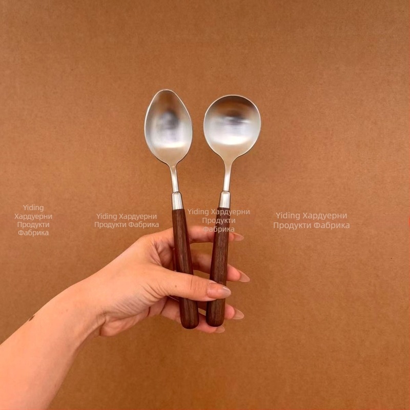 Комплект прибори за хранене от 304 неръждаема стомана с орехова дръжка: нож, вилка и лъжица, огледално полирани, ръчна изработка