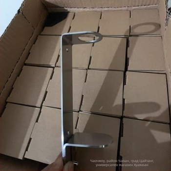 Държач за сапун-дозатор от неръждаема стомана 304, регулируема височина, стенен монтаж, подходящ за бутилки с помпова глава, фино полирана повърхност.