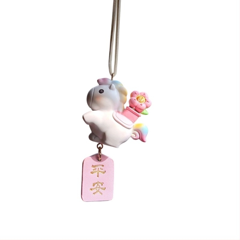 Украса за автомобил с мотив коня за 2026 г., карикатурен стил, PVC материал, вътрешно декориране за огледало за задно виждане