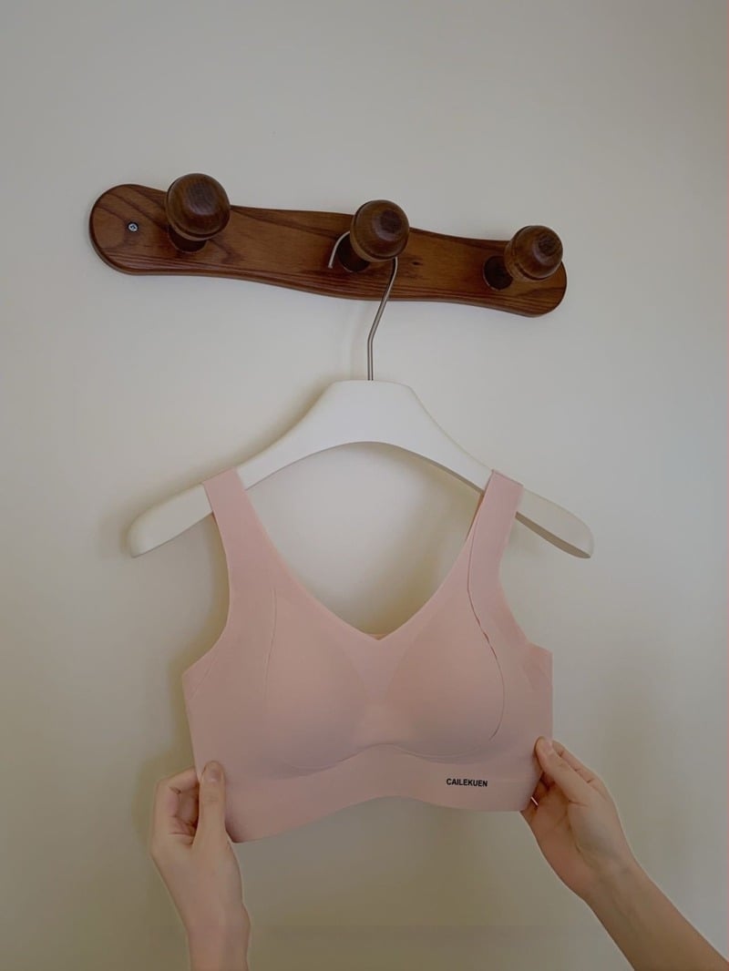 Сутиен с повдигащ ефект, дишаща и мека поддръжка, фиксирани двойни презрамки, чашки 3/4 от пяна, найлонова материя