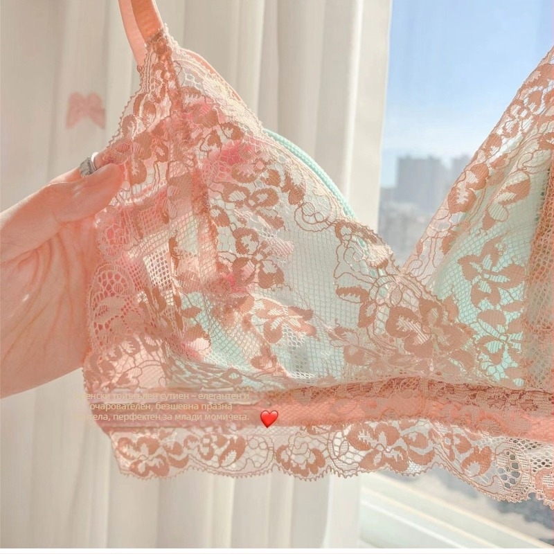 Безжичен бюстгальтер, чашка 3/4, тънка формована чашка, дантелено бродиране, найлонова материя