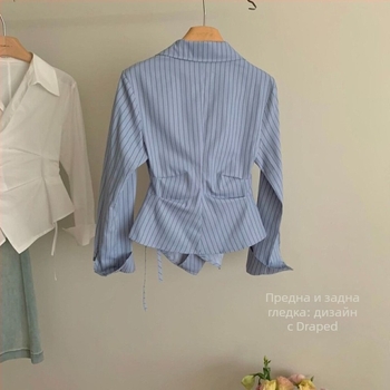 Полиестерна риза с тесен силует, поло яка и ръкави принцеси