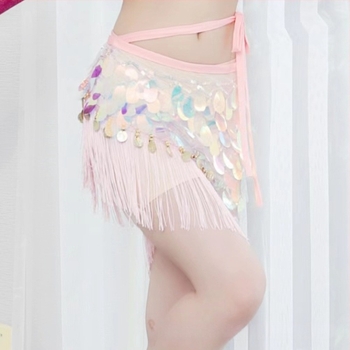 Комплект за ориенталски танц: хип шал с пискюли и пайети, талиев пояс и къса пола; основен материал – козя кожа 80%