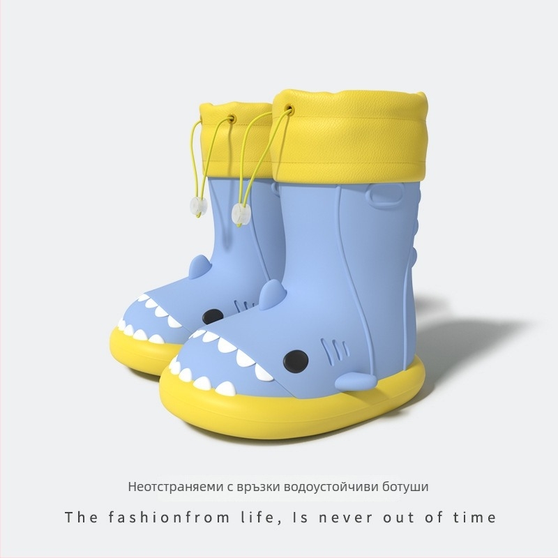 Детски дъждовни ботуши с акула – карикатурен стил, PVC горна част, нисък вал, за деца от 6 месеца до 4–6 години