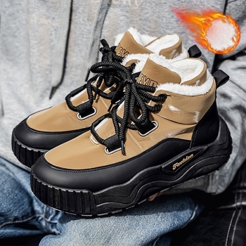 Мъжки снежни ботуши с кожа и водоустойчива горна част; антиплъзгаща гумена подметка; вътрешност с плюш; нисък ток 1–3 cm