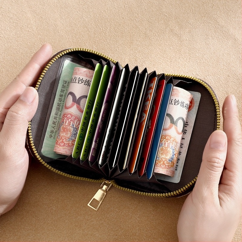 Акордеонен калъф за карти за жени — PVC портфейл за карти с животински принт, 1 сгъвка, водоустойчив