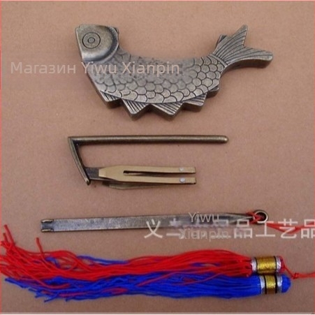 Антикварен катинар от сплав с хоризонтално заключване; тегло 100 g; стил: Нов китайски стил