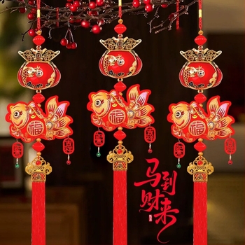 Висяща украса за Годината на коня с малки камбанки — плат, ръчно и машинно изпълнение, късметлив възел, опаковка OPP торба
