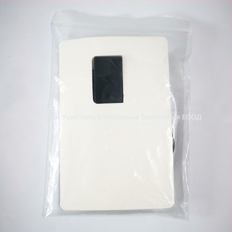 Автомобилна антена DAB/FM/AM за цифрово радио — Честотна лента: 174–240 / 1452–1492 MHz; Усилване: 15 dB ±3 dB; L‑Band усилване: 18 dB ±3 dB; Изходно съпротивление: 50 Ω; SWR ≤ 2