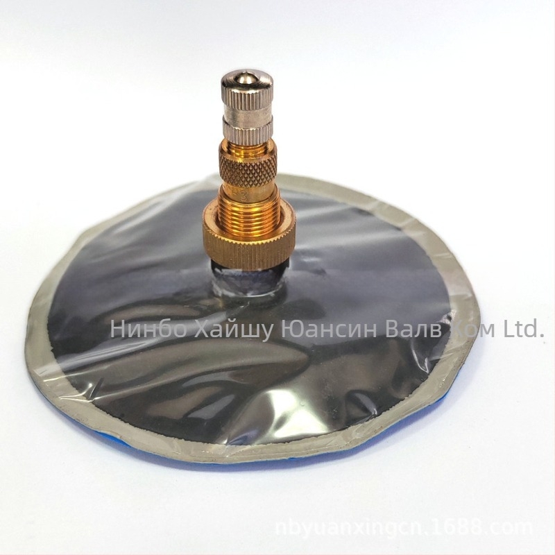 Камионен вентил TR218A, меден корпус, винтов монтаж, обикновена сърцевина на клапана, подходящ за големи камиони