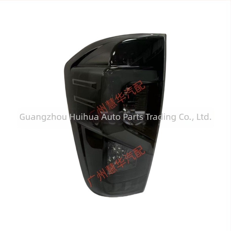 Задно светло за NAVARA NP300, модел UNI-WD-NP300AH, 12V, 7.2W