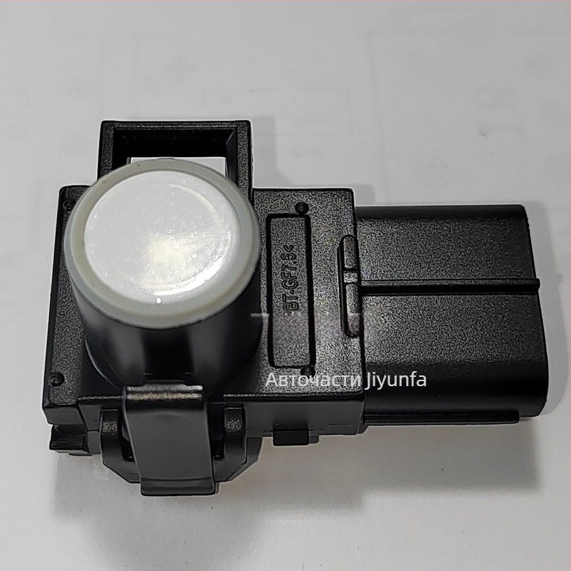 Сензор за задно паркиране за Toyota Prado, модел 89341-33210, диапазон 0,2–2 м, точност 0,1 м