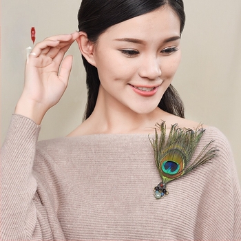 Брошка с животински модел, от черупка (Материал: черупка; Модел: животно; Обработка: електроплакиране; Функция: двойно използване, фиксиране)